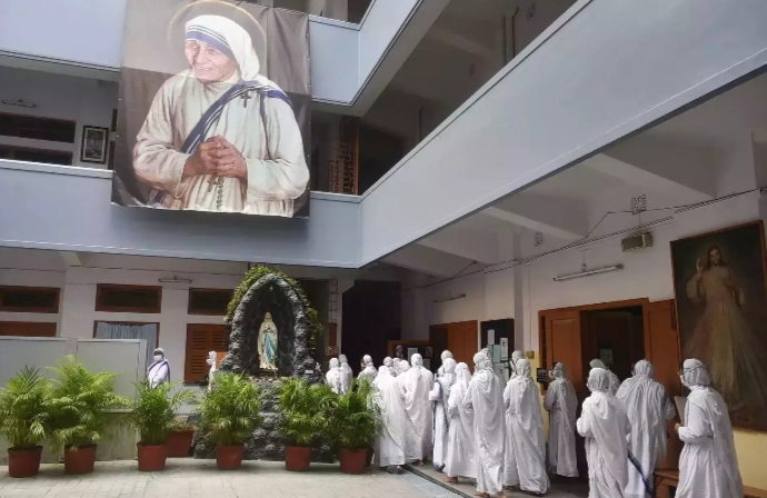 വിദേശ ഫണ്ട് ലൈസൻസ് പുനഃസ്ഥാപിച്ചു