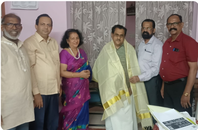 ജസ്റ്റിസ് ജെ.ബി കോശിയെ അനുമോദിച്ചു