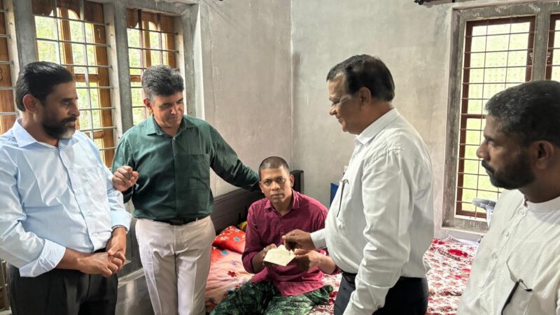 ചികിത്സാ സഹായം നൽകി