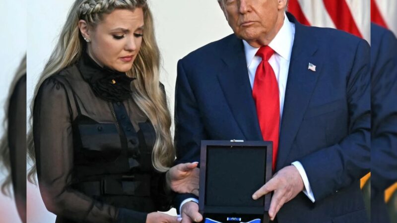 ചാർലി കിർക്കിന് അമേരിക്കയുടെ ആദരം